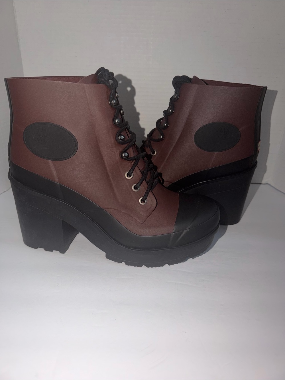 Hunter Women's Lace-Up Rain Boots -Size 10 - Picture 3 of 4